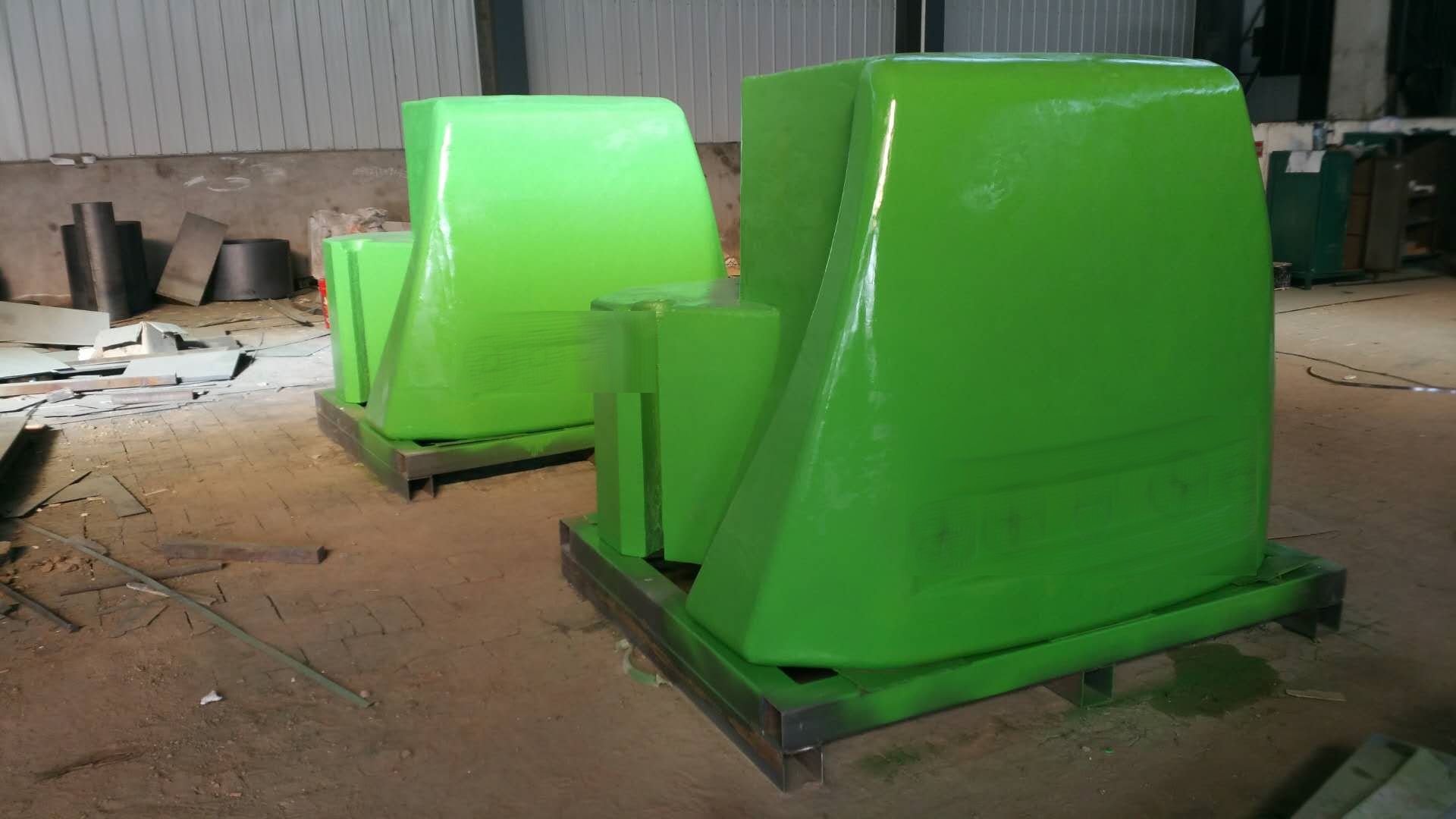 Green painted gray iron casting 17 tons