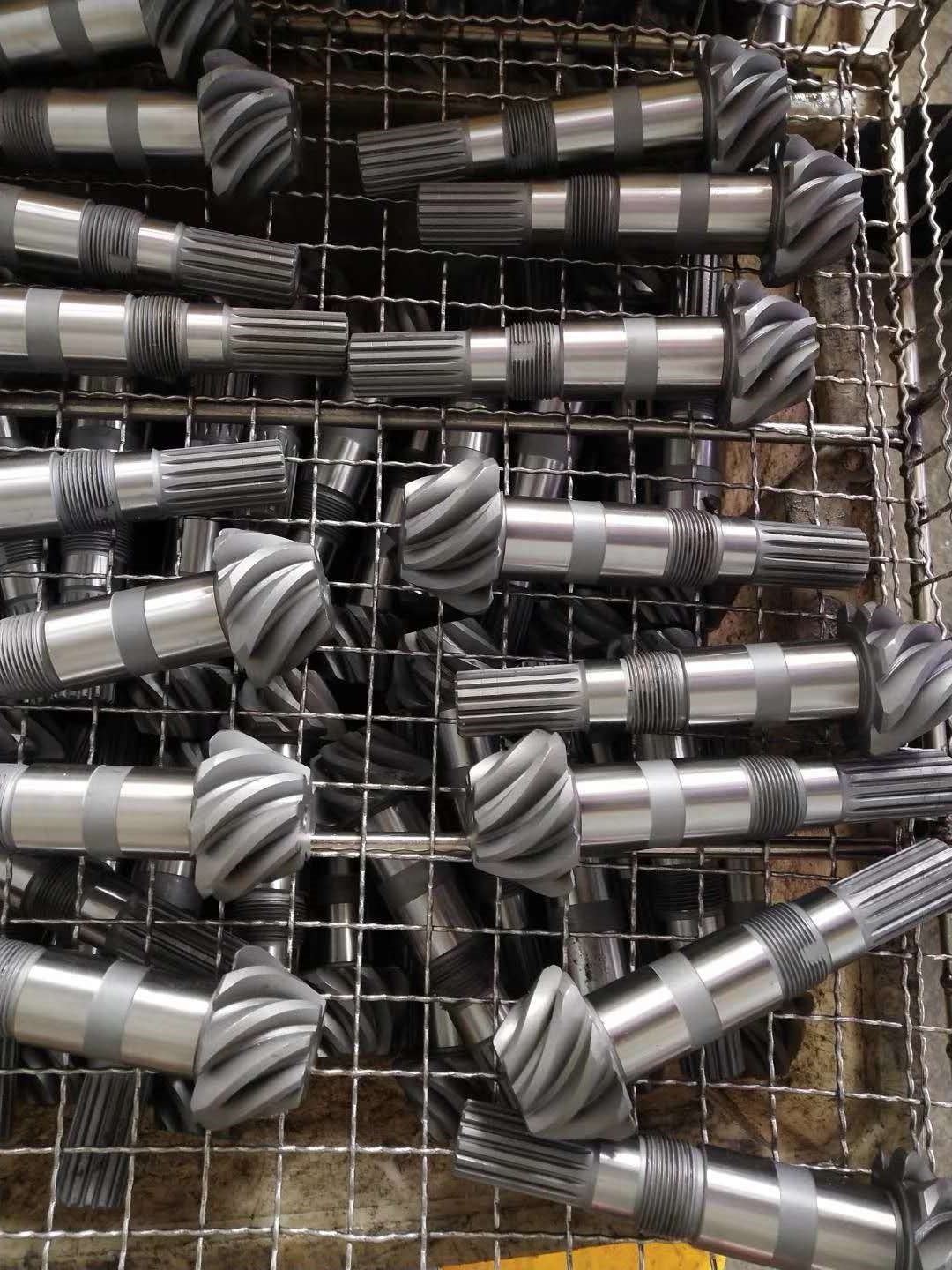 Spiral bevel pinion shafts production